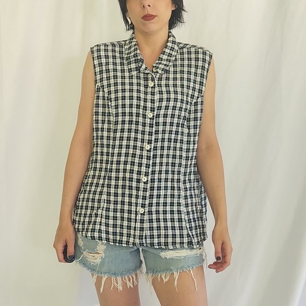 90s Black and White Plaid Sleeveless Button Down